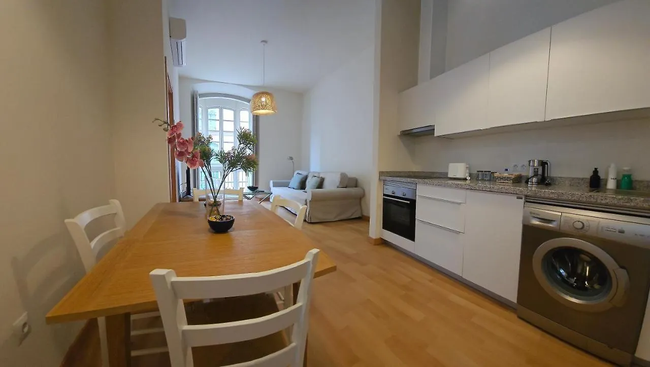Nino De Guevara'S Andalusian Charm: The Essence Of Malaga City Center Apartment