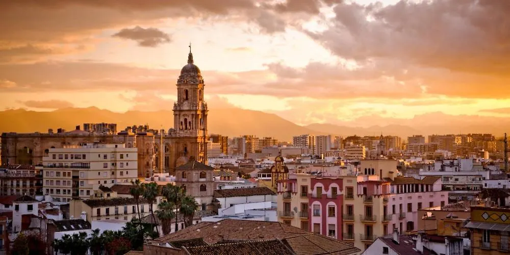 Nino De Guevara'S Andalusian Charm: The Essence Of Malaga City Center Apartment Spain